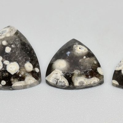 Cosmic-obsidian-3.30-ct.jpg