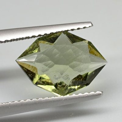 Moldavite-2.11-ct.jpg