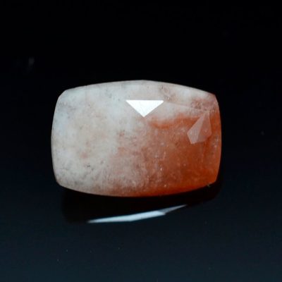 Pink-analcime-0.64-ct.jpg