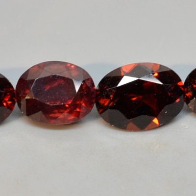 Red-zircon7.78-ct.jpg