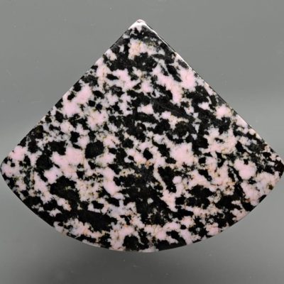 Thulite-black-jade-48.88-ct.jpg