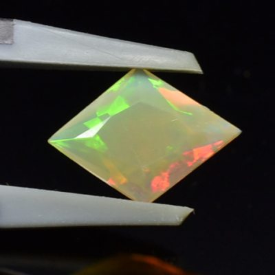 Welo-opal-0.71-ct.jpg