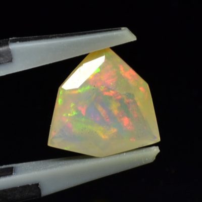 Welo-opal-2.05-ct.jpg