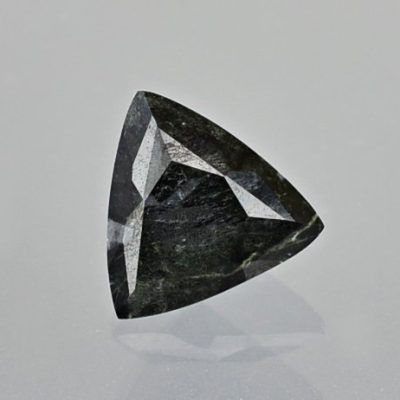 magnesio-ferri-fluoro-orneblende-3.86-ct.-1.jpg