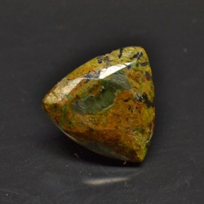 vandenbrandeite-2.26-ct.jpg